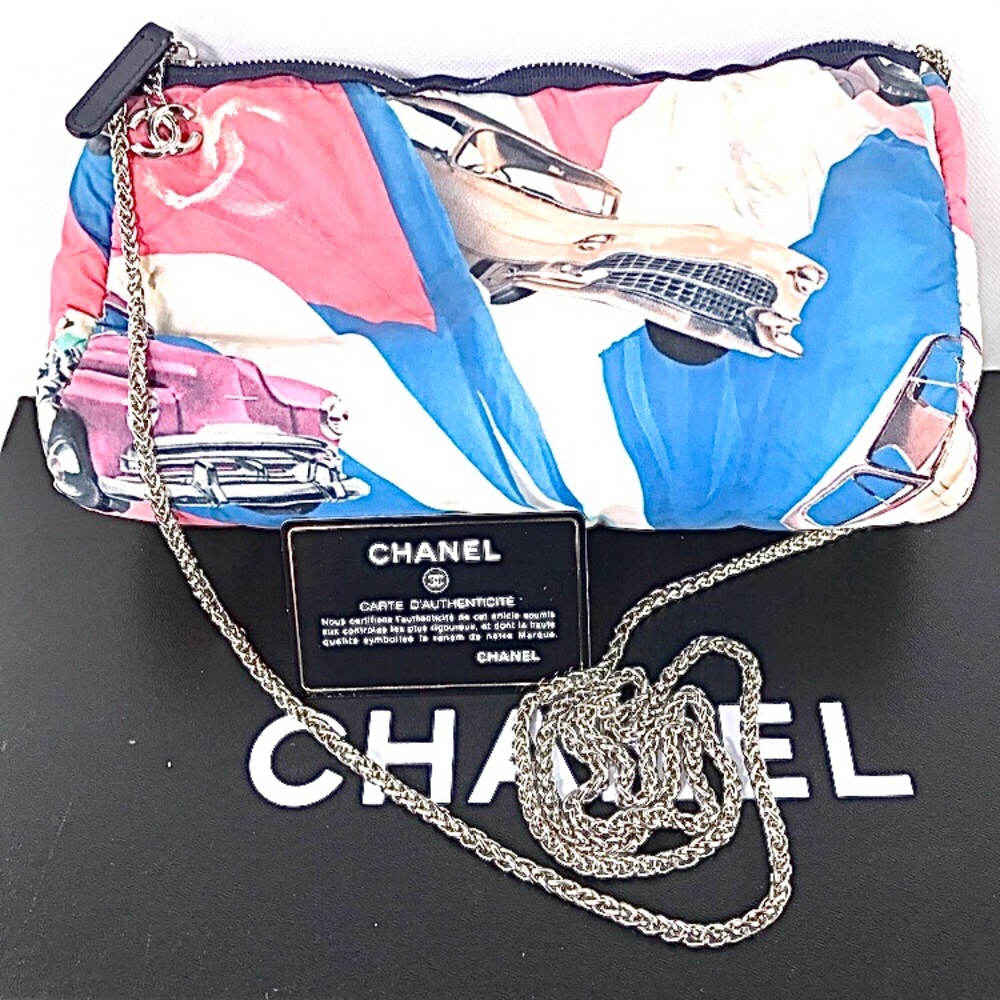 💥 RARE 💥 Chanel cosmetic crossbody purse classical 1950s cars